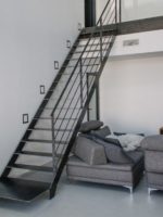rondcarre-escalier-acier-design